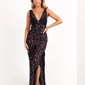 Floral Lace Maxi Dress